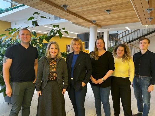 Carrin F. Patman (önnur frá vinstri) ásamt Hjalta Hreinsyni frá PAME, Emblu Oddsdóttur frá Norðursló…